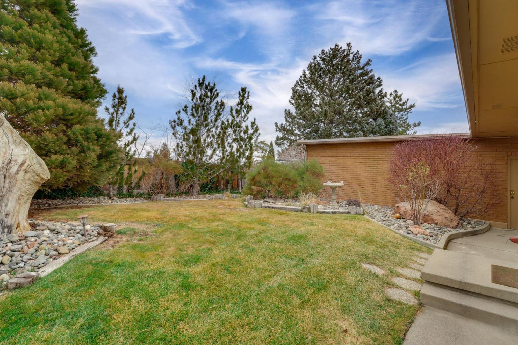 3 Mi To Reno Riverwalk Quail Walk Custom Home Exterior photo